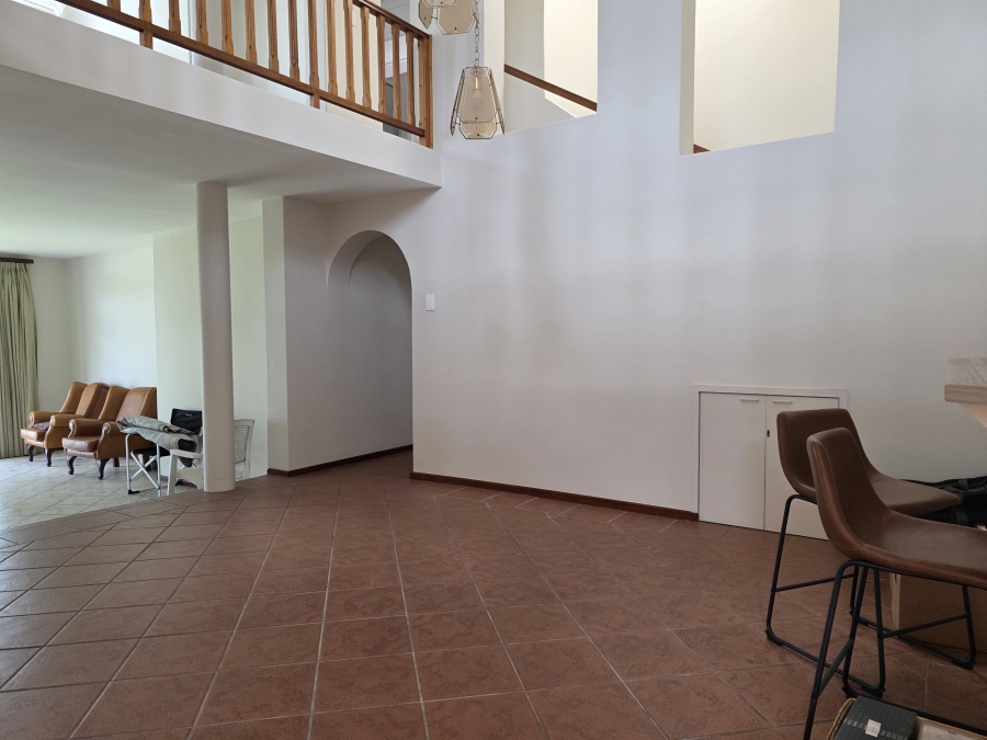 5 Bedroom Property for Sale in Bayview Western Cape